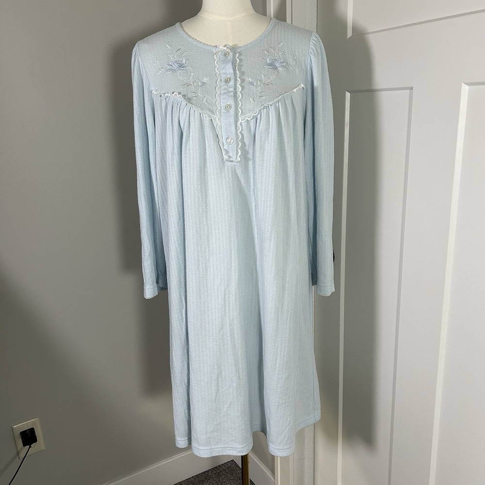 Miss Elaine Blue Embroidered Long Sleeve Nightgown Women's Large Pajamas